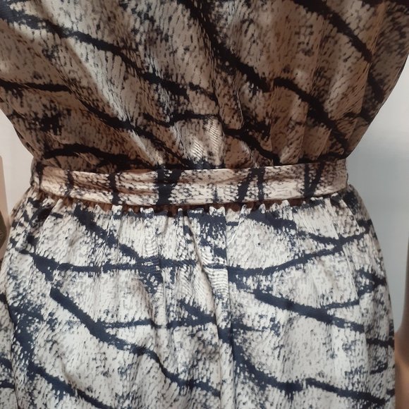 Wrap Dress - Picture 8 of 9